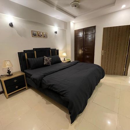 Freddy'S Luxury Family Apartments 伊斯兰堡 外观 照片