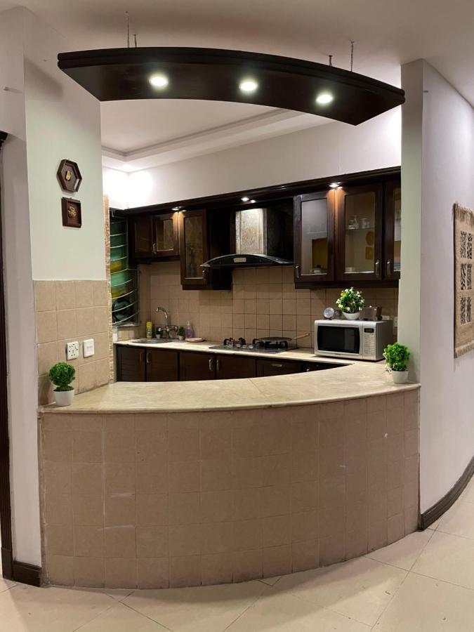 Freddy'S Luxury Family Apartments 伊斯兰堡 外观 照片
